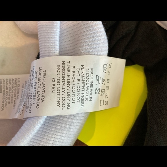 Puma crop long sleeve sweatshirt white size Xsmall NWT - Picture 7 of 9